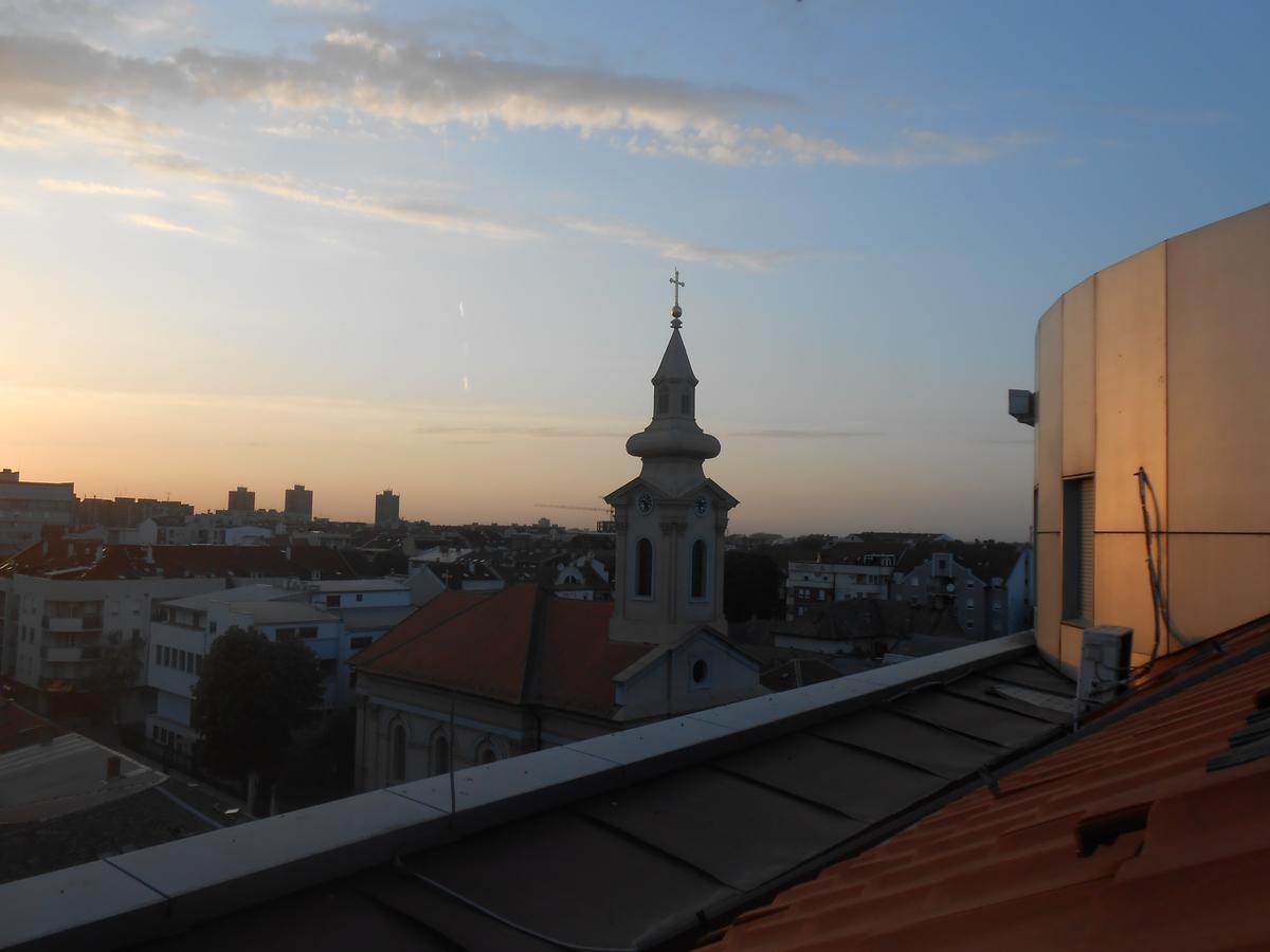 Apartment Centrum - Free private parking Novi Sad Buitenkant foto